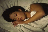 أنماط النوم تقدم مفتاح التشخيص المبكر لمرض ألزهايمر