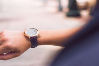 الساعة أقذر بثلاث مرات من مقعد المرحاض!