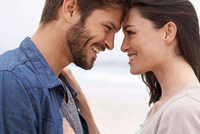 علامة تؤكد أن شريك حياتك مغرم بكِ