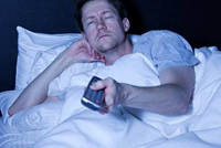 النوم مع ضوء التلفاز قد يؤدي إلى زيادة الوزن