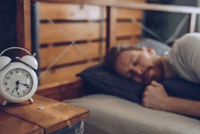 احذروا.. اختلاف مواعيد النوم يسبب البدانة والسكري والضغط