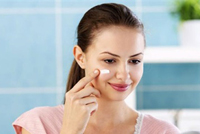 سبب يدفعكم لوضع الواقي من الشمس داخل المنزل