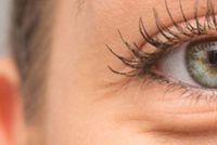 تدميع العين قد يعود لهذه الأسباب... ما هي؟