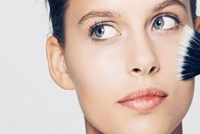 وضع المكياج أثناء الرياضة يزيد خطر الإصابة بالالتهابات