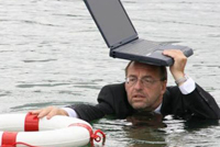 كيف تنقذ الموبايل والكومبيوتر من البلل؟