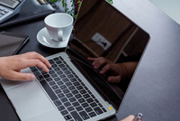 أبرز 5 أخطاء قد تؤدي إلى تلف حاسوبك المحمول