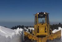 طرقات مقطوعة بسبب تراكم الثلوج