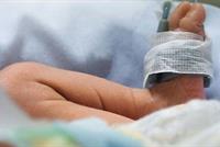 أصغر مصابة بفيروس كورونا في لبنان