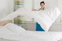 ملاءات السرير بحاجة إلى التنظيف مرة واحدة في الأسبوع لقتل الجراثيم