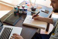 مخاطر إلكترونية ستواجهها الشركات بسبب عمل الموظفين من المنزل