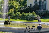 بلدة بحاجة إلى سكان